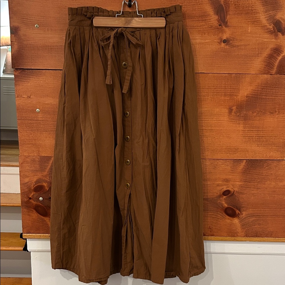 THE GREAT. Tan Button-Front Midi Skirt